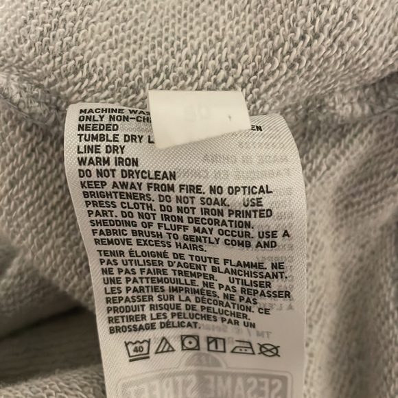 KAWS x Uniqlo x Sesame Street XX Hoodie - Picture 10 of 10